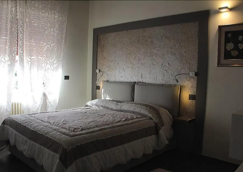 B&B Villa Mirella Bordighera Alojamento de Acomodação e Pequeno-almoço