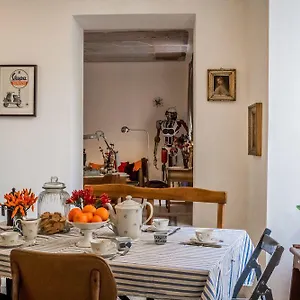** Bed & Breakfast Bottega Delle Arti Italia